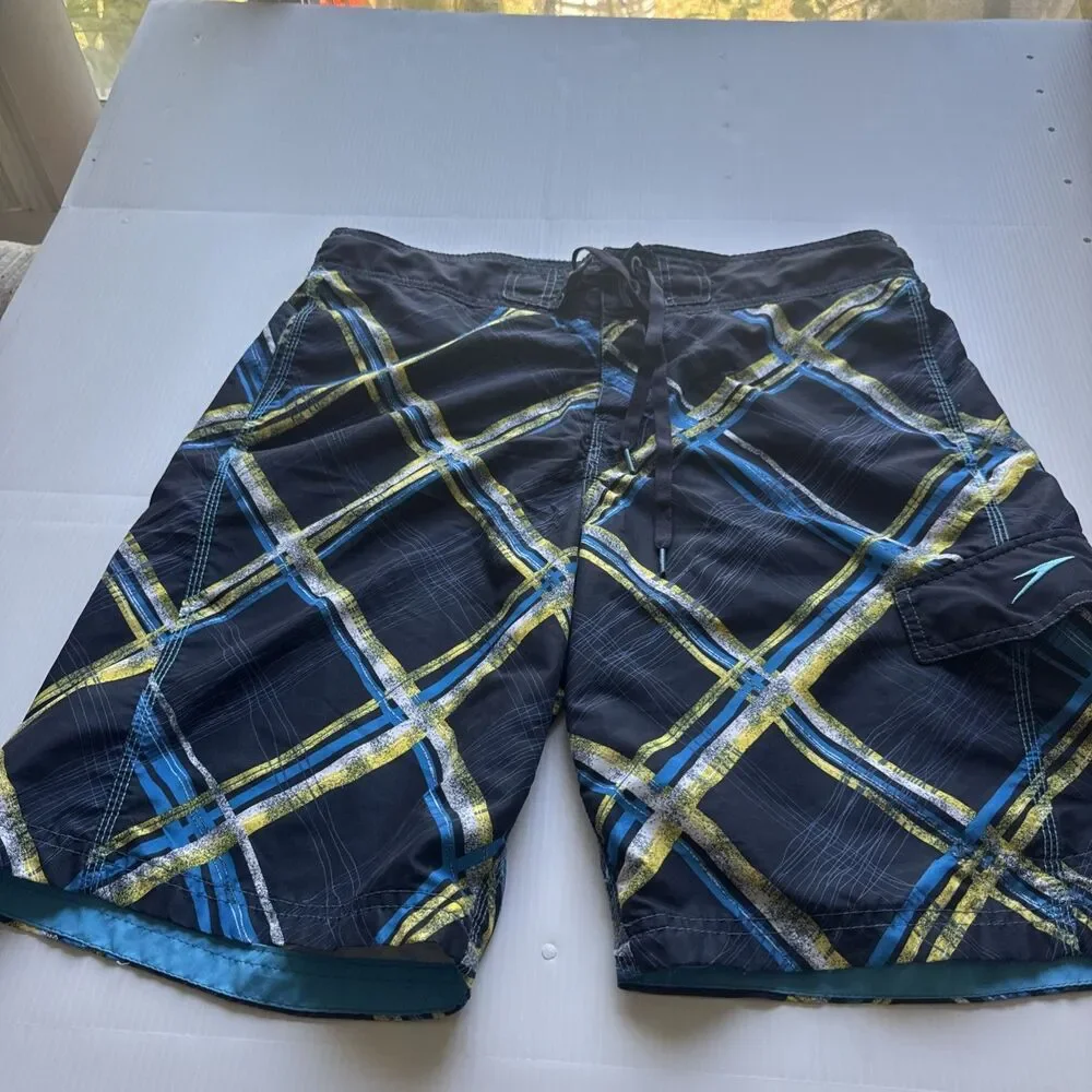 Speedo Men’s Board Swim Shorts Size M Black Blue Yellow Plaid Cargo Pocket